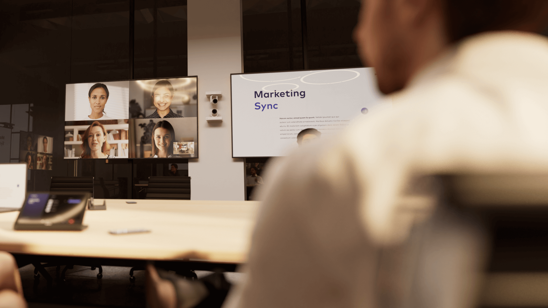 570349346-crestron_sightline_keep_everyone_in_view_mobile