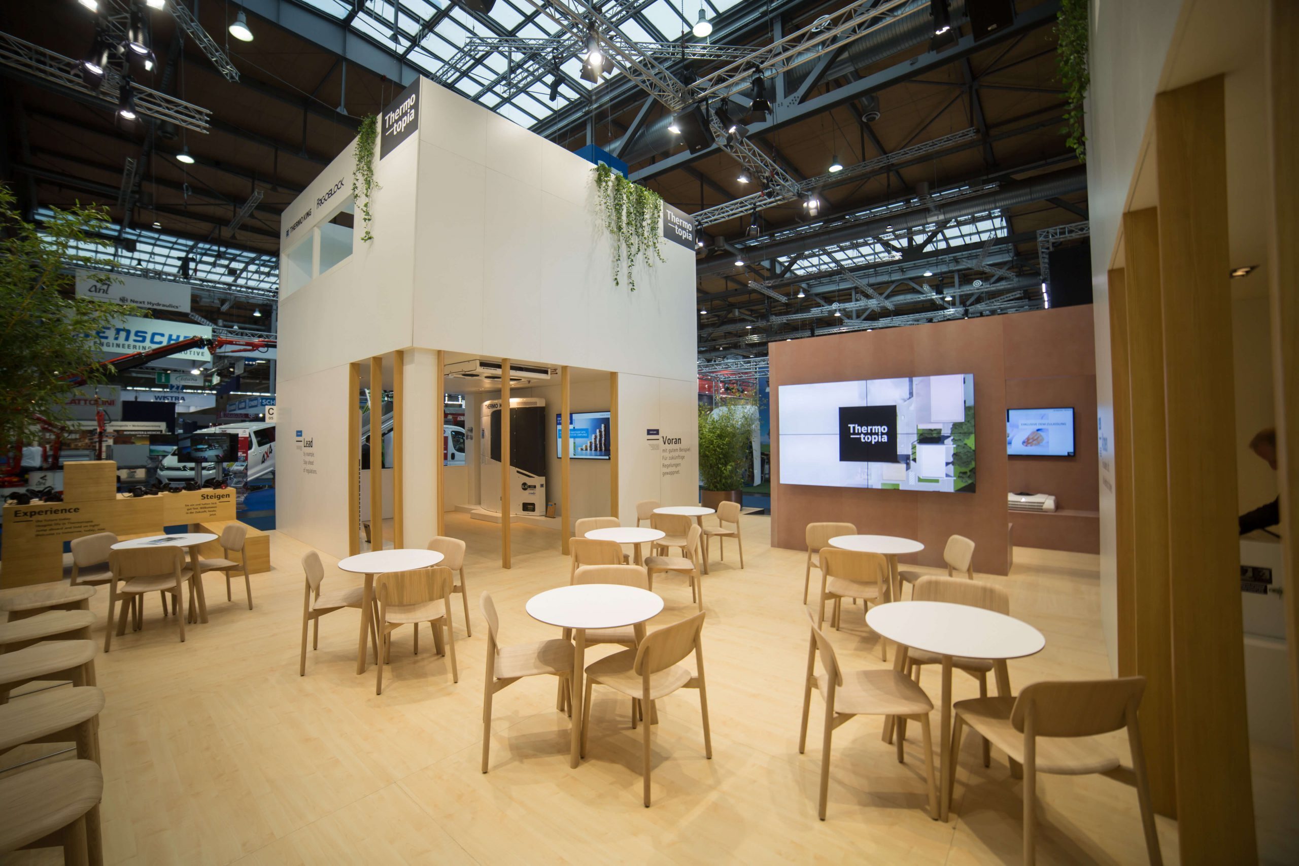 Thermotopia-inline-booth_2-scaled